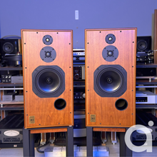 Load image into Gallery viewer, Harbeth Super HL5 3-Way Standmount Loudspeaker - Stands Separate