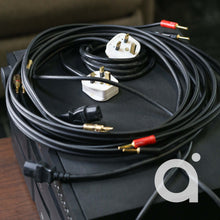 Load image into Gallery viewer, Naim Audio NAC 152 XS + NAP 155 XS + Flatcap XS + Speaker Cables w/ QED Head