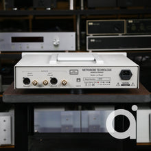 Load image into Gallery viewer, Metronome Technologie Le Player 1 CD Player