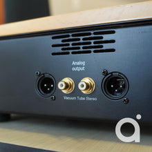 Load image into Gallery viewer, Opera Consonance Reference 2.2 CD Player