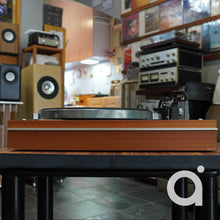 Load image into Gallery viewer, Thorens TD 160 Turntable