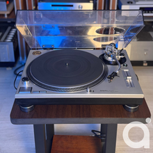 Load image into Gallery viewer, Technics SL-1200MK2 Direct-Drive Turntable
