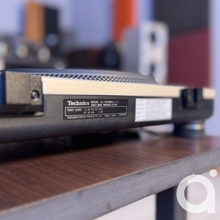 Load image into Gallery viewer, Technics SL-1200MK2 Direct-Drive Turntable
