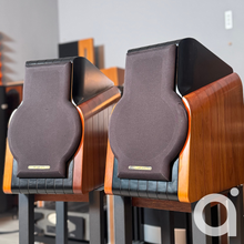 Load image into Gallery viewer, Sonus Faber Extrema
