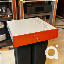Load image into Gallery viewer, Vetere PHONO-l LX Phono Preamplifier
