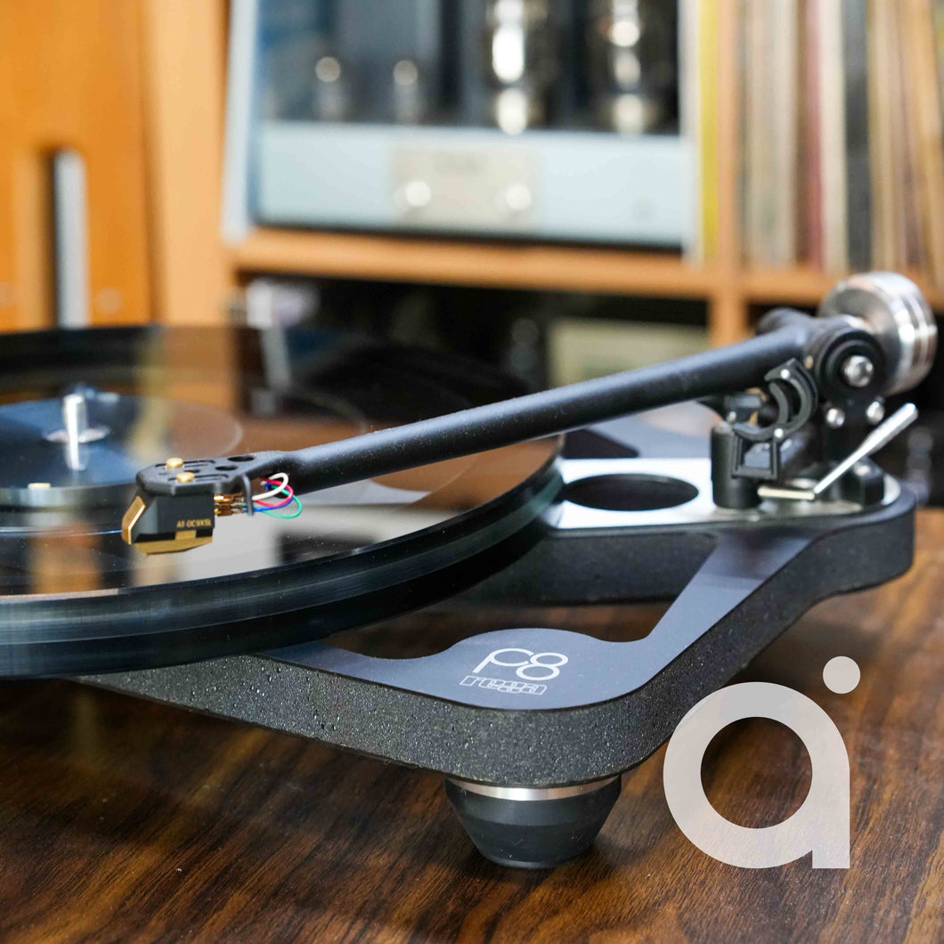 Rega P8