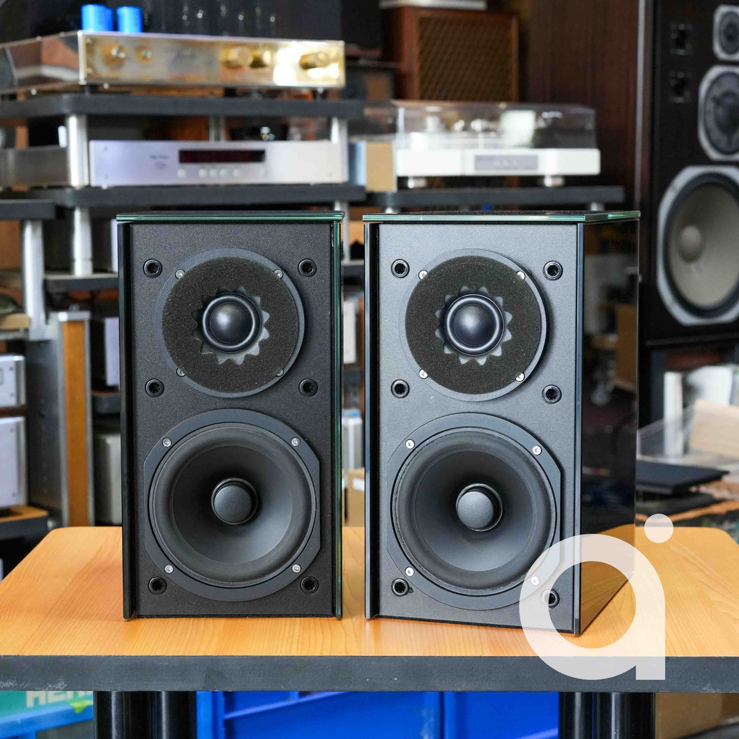 Audio Physic Classic Compact Piano Black Glass Finish Speakers (NOS)