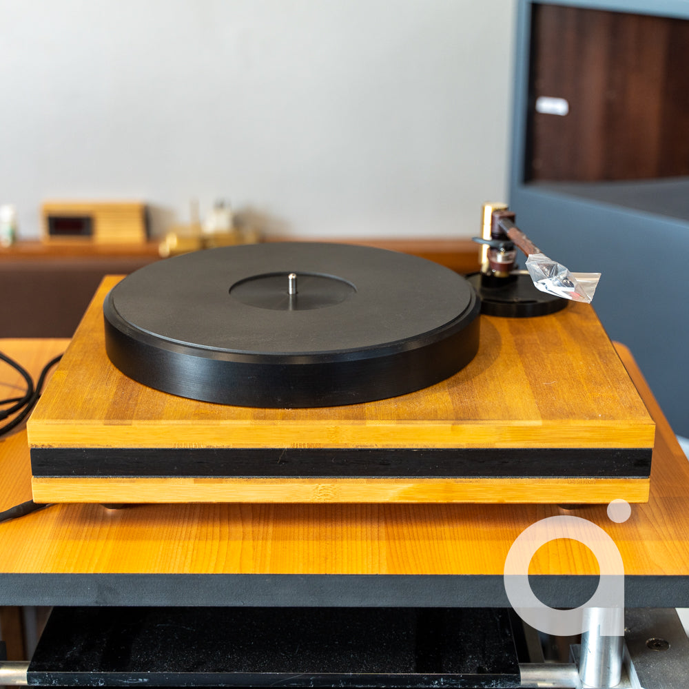 Artemis Lab Turntable