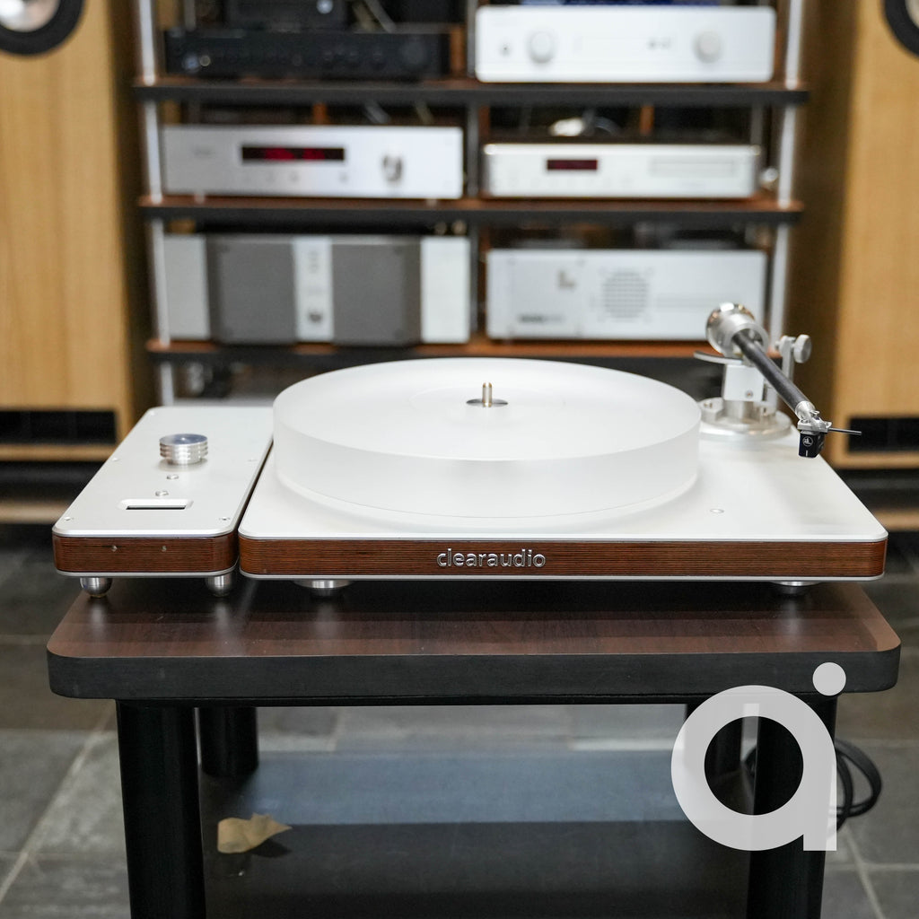Clearaudio Ambient w/ Satisfy Ebony Arm (No Cartridge)