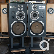 Load image into Gallery viewer, Yamaha NS-1000 Monitor (with stand)
