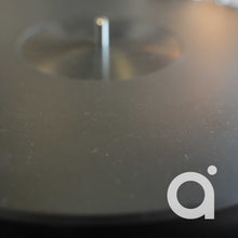 Load image into Gallery viewer, Clearaudio Concept w/ Benz Micro ACE L Cartridge
