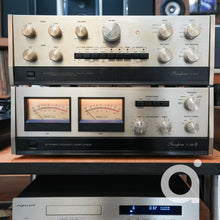 Load image into Gallery viewer, Accuphase c-200S Stereo Control Center + P-300S Stereo Power Amplifier (UPGRADED) 5-way Binding post + IEC Plug
