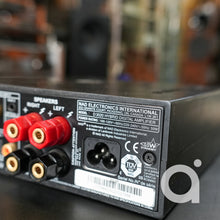 Load image into Gallery viewer, NAD D3020 Hybrid Digital Intergrated Amp
