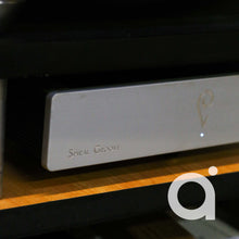 Load image into Gallery viewer, Spiral Groove SG1.1 w/ Centroid Arm
