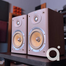 Load image into Gallery viewer, B&amp;W DM600 S3 Bookshelf Speakers
