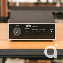 Load image into Gallery viewer, Naim Audio NAIT 50
