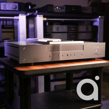Load image into Gallery viewer, Burmester 061 CD Player
