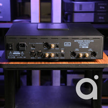 Load image into Gallery viewer, Metronome Technologie AQWO CD Player (Mark 1)
