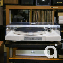 Load image into Gallery viewer, Pro-Ject KM Signature Limited Edition
