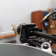 Load image into Gallery viewer, Mitchel Gyrodec w/ Xeta Arm Denon 103 Cartridge + AIME audio PSU Turbocharged 33/45
