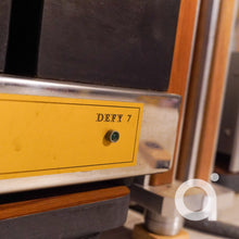 Load image into Gallery viewer, Jadis Defy 7 Tube Pre-Amplifier + DPL Tube Power Amplifier SET
