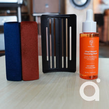 Load image into Gallery viewer, HumminGuru I-Brush Vinyl Cleaning Kit
