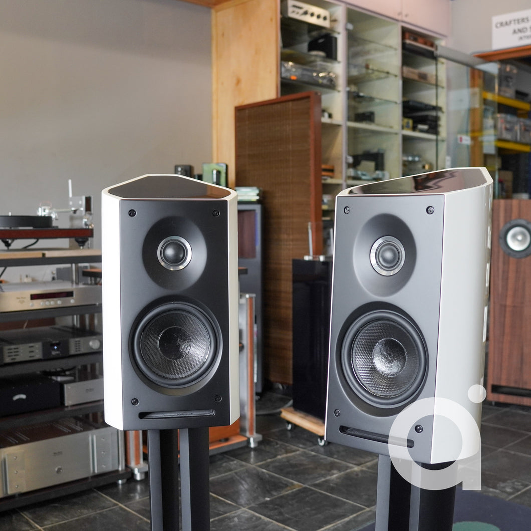 Sonus Faber Venere 1.5 with Stands