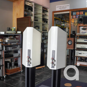 Sonus Faber Venere 1.5 with Stands